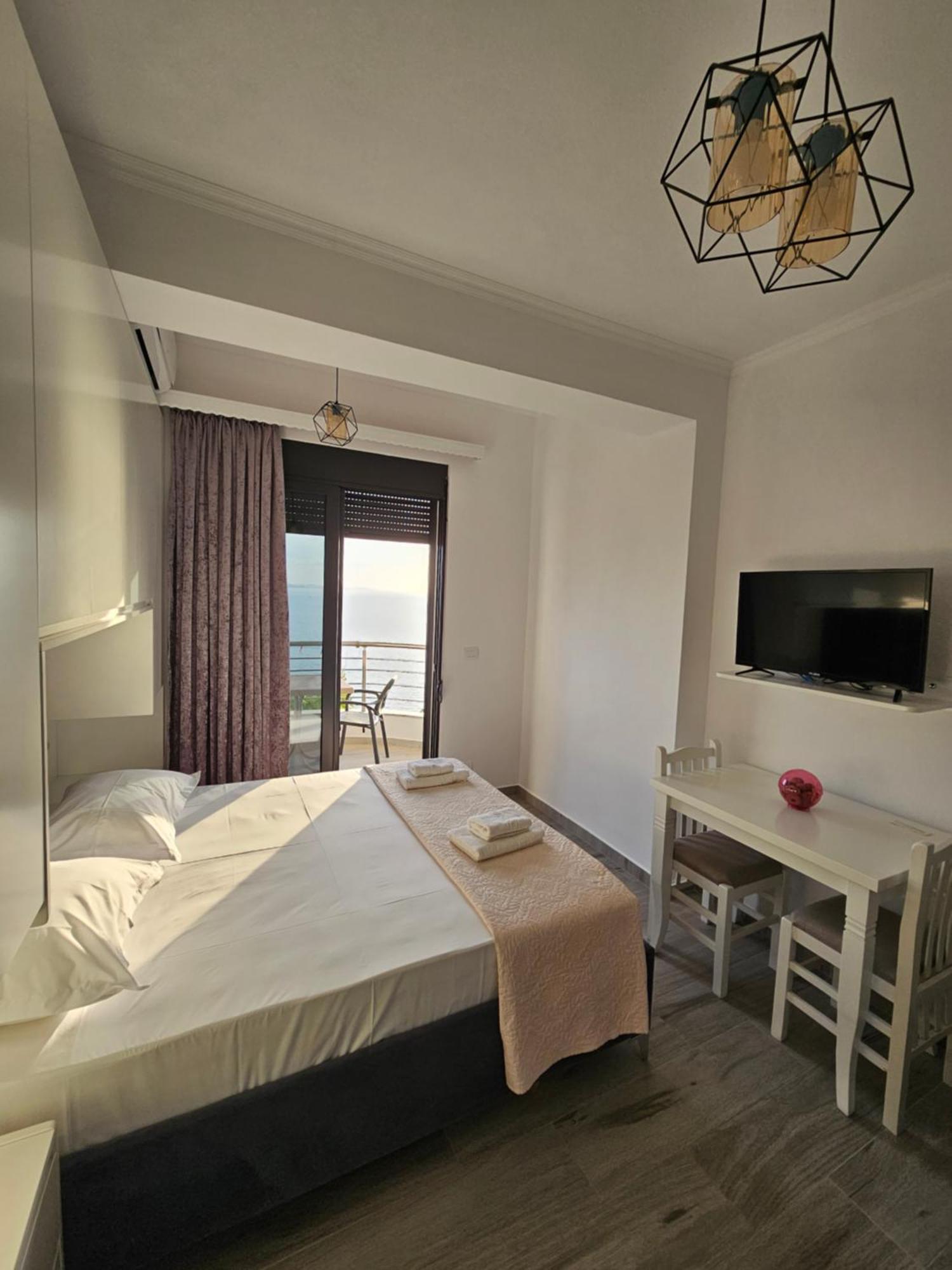 Nora'S Guesthouse Saranda Dış mekan fotoğraf