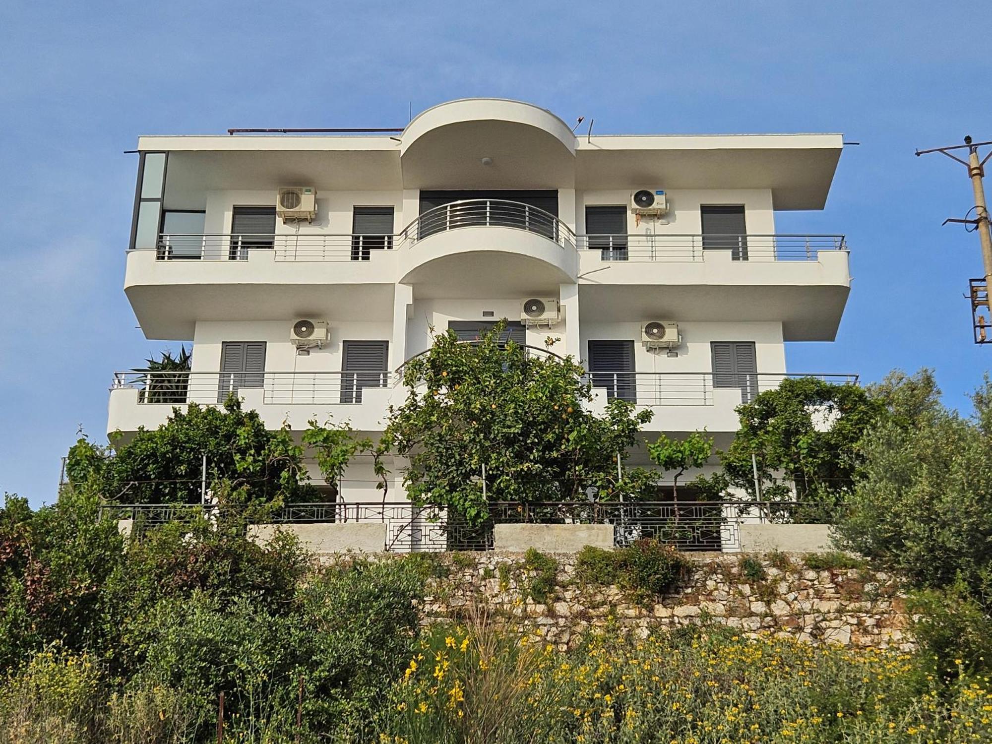 Nora'S Guesthouse Saranda Dış mekan fotoğraf