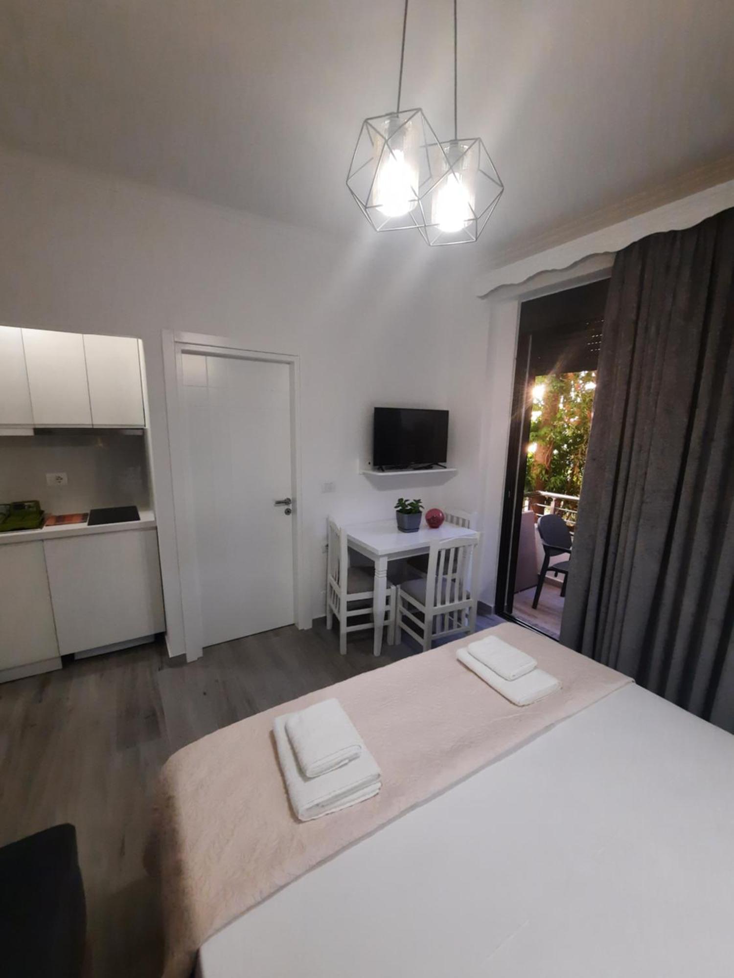 Nora'S Guesthouse Saranda Dış mekan fotoğraf